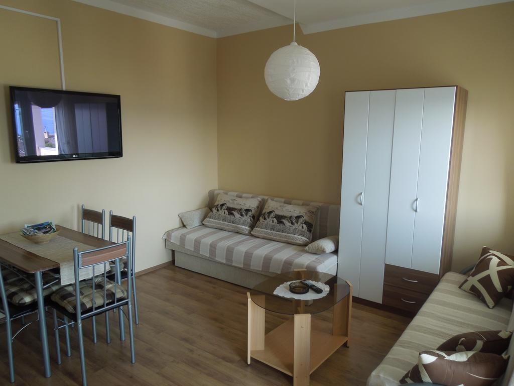 Apartments Meleh Crikvenica Quarto foto